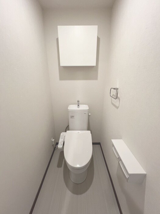 物件内観写真14　(トイレ)