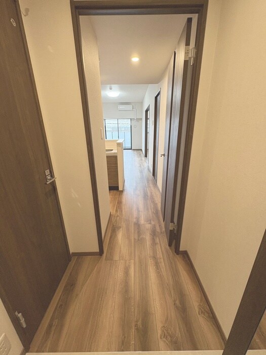 物件内観写真17　(廊下)