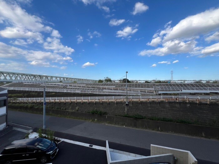 物件内観写真21　(室内からの展望)