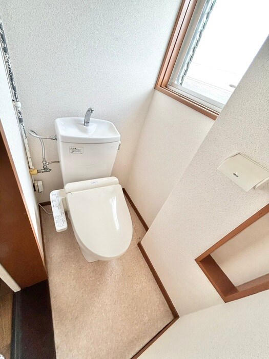 物件内観写真8　(トイレ)