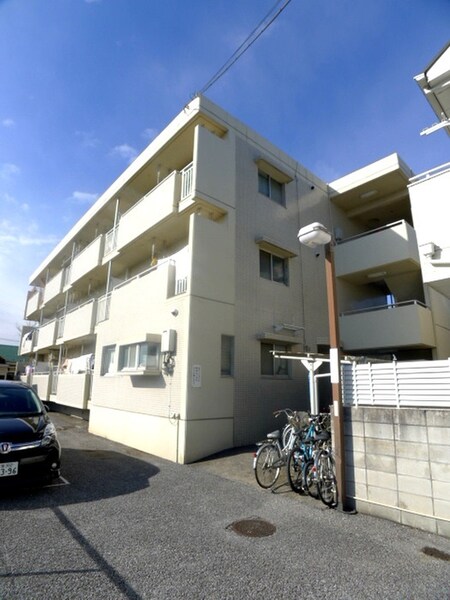 ウェルストン原山外観写真