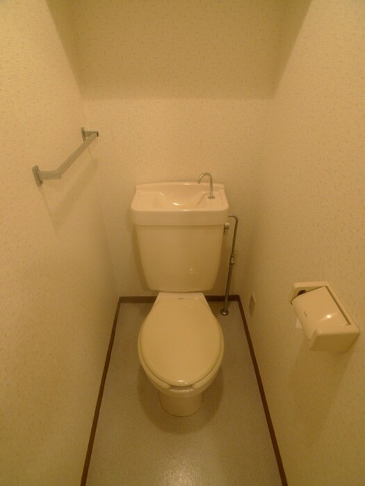 物件内観写真14　(トイレ)