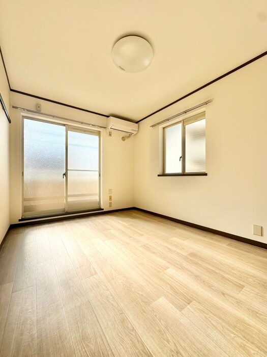 物件内観写真7　(玄関)