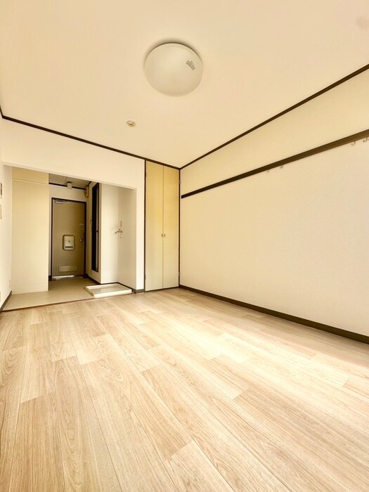 物件内観写真10　(洗濯機置場)