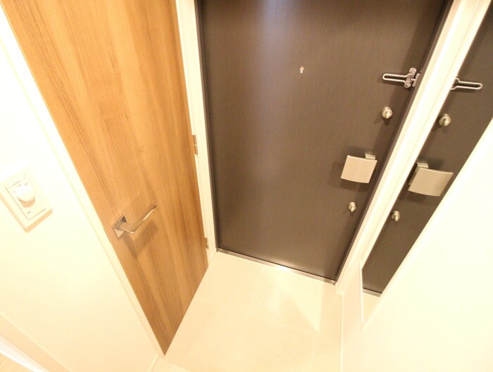 物件内観写真21　(玄関)