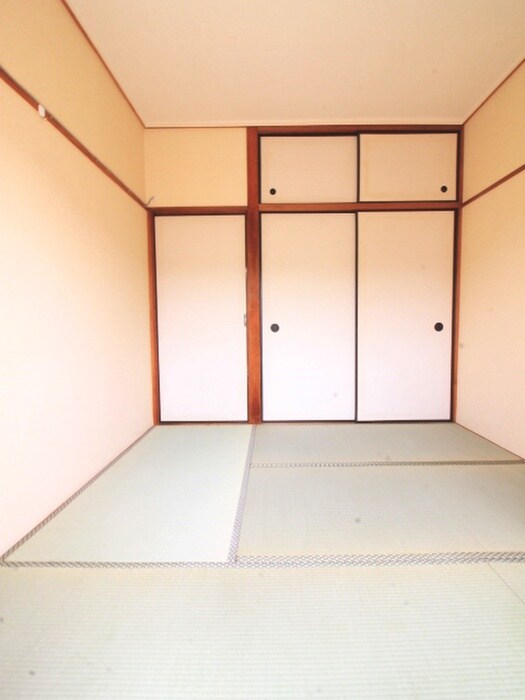 物件内観写真6　(居室)