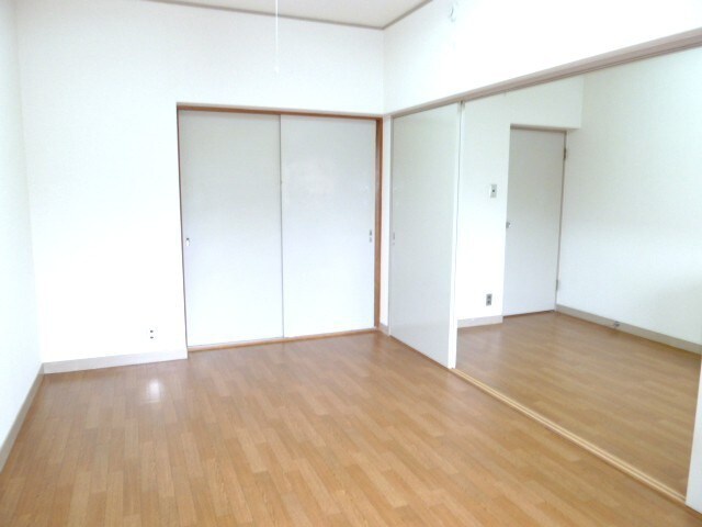物件内観写真6　(居室)