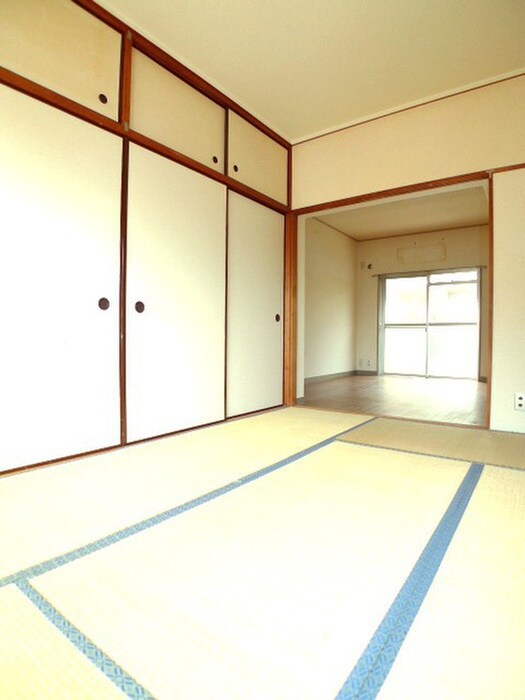 物件内観写真7　(居室)