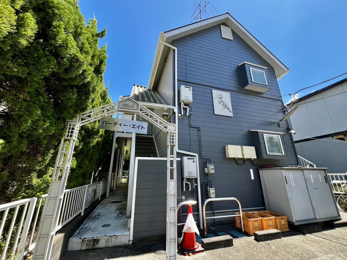 バーディー・エイト