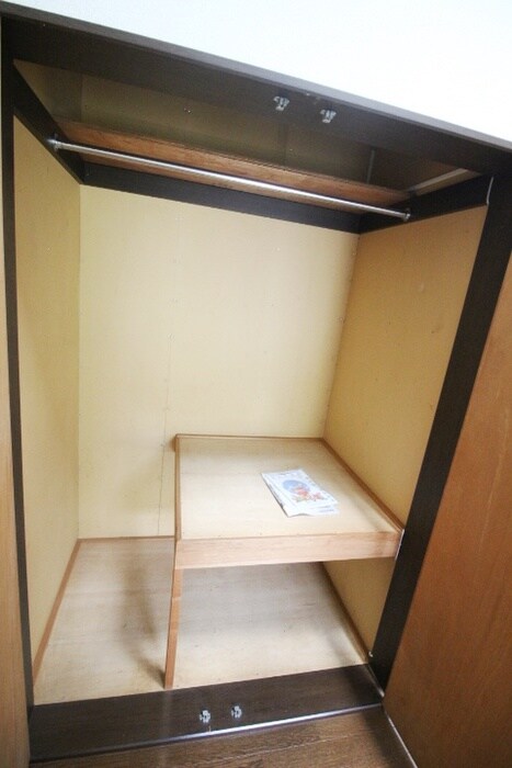 物件内観写真10　(収納)