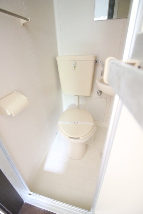 物件内観写真14　(トイレ)