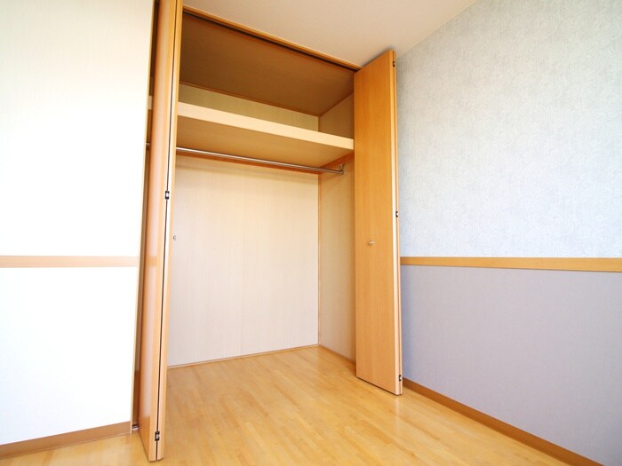 物件内観写真16　(収納)