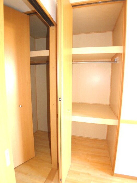 物件内観写真18　(収納)