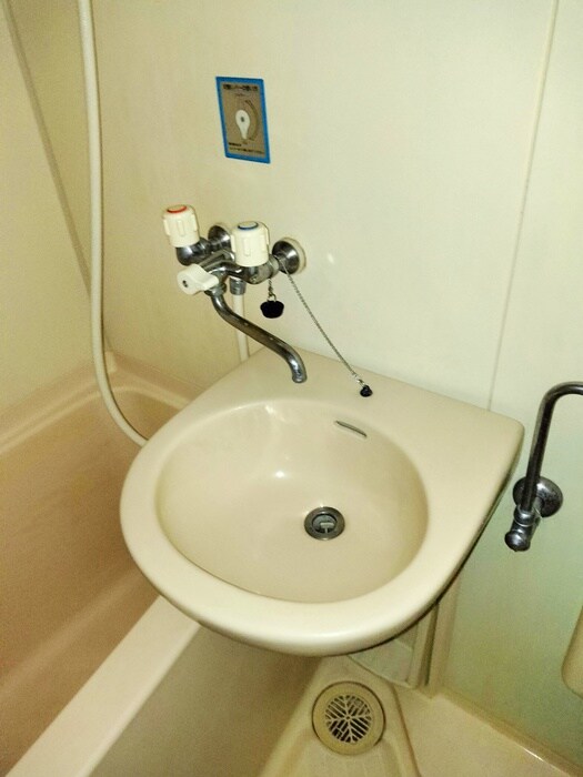 物件内観写真11　(洗面)