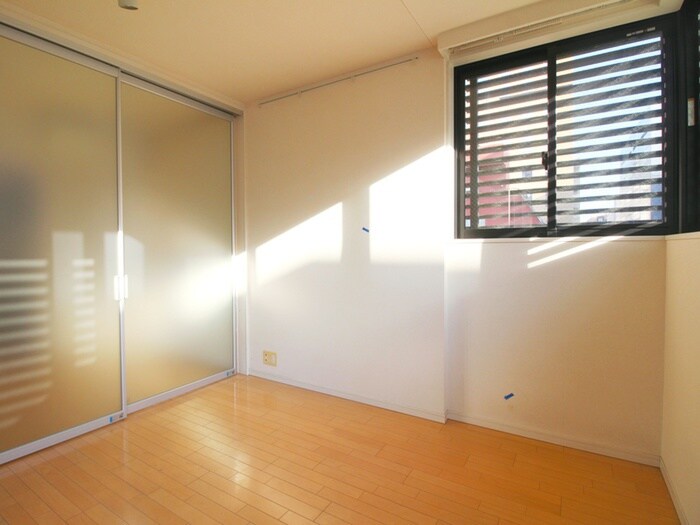 物件内観写真10　(居室)