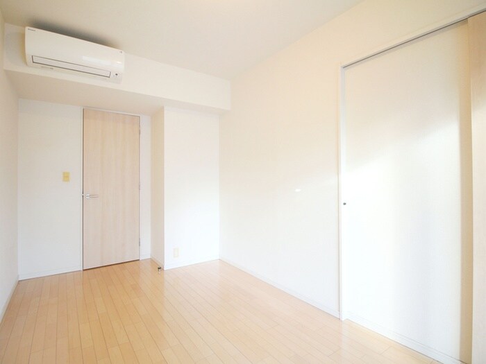 物件内観写真11　(居室)