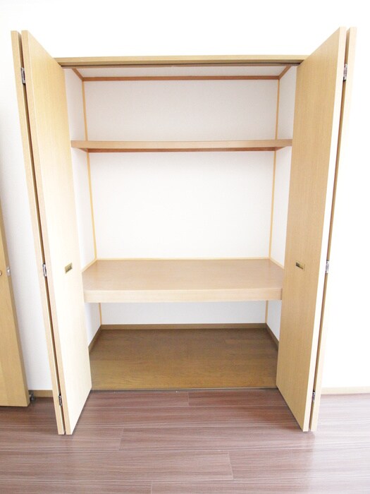 物件内観写真13　(収納)