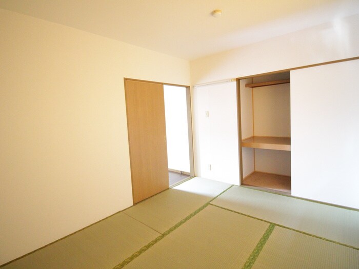 物件内観写真18　(居室)