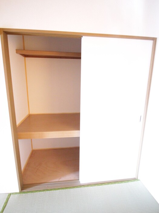 物件内観写真21　(収納)