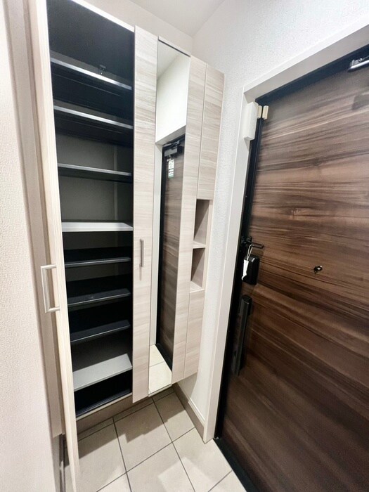 物件内観写真15　(靴箱)