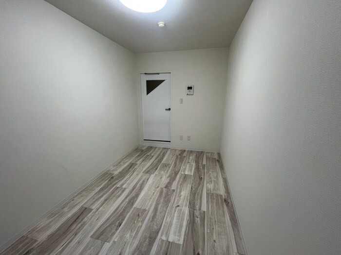 物件内観写真10　(居室)