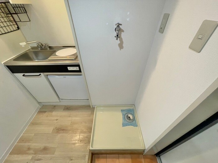 物件内観写真13　(洗濯機置場)