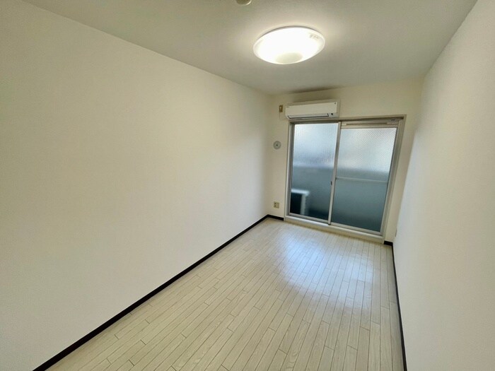 物件内観写真17　(居室)