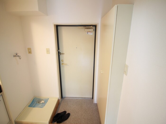 物件内観写真19　(玄関)
