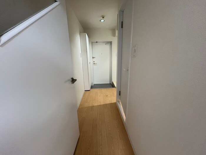 物件内観写真19　(廊下)