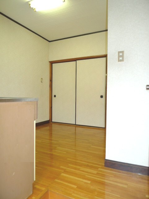 物件内観写真3　(内観写真)