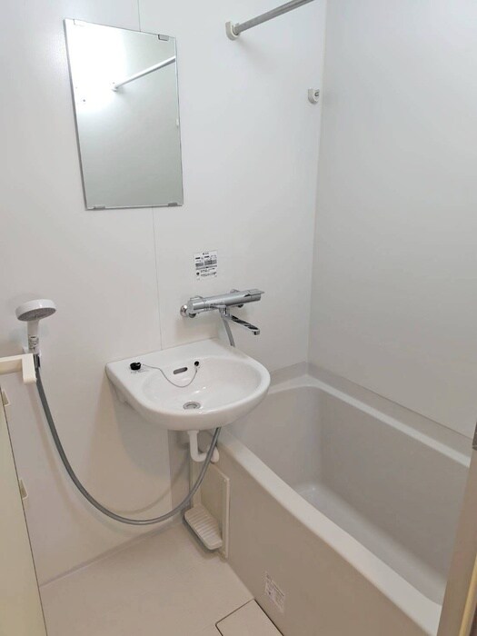 物件内観写真12　(バス／シャワールーム等)