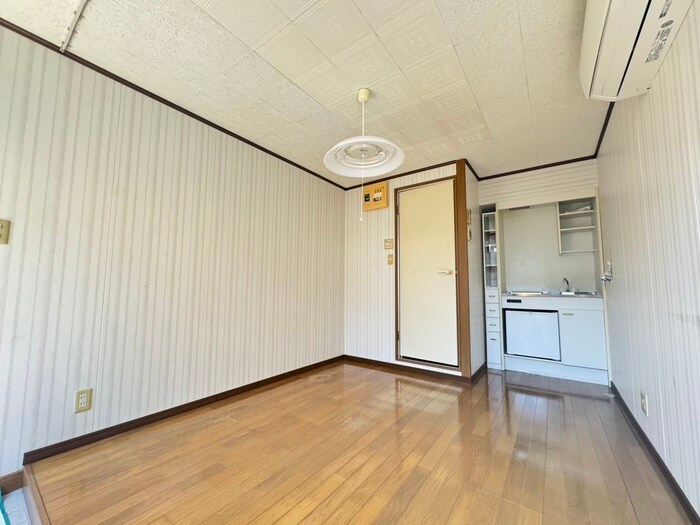 物件内観写真9　(居室)