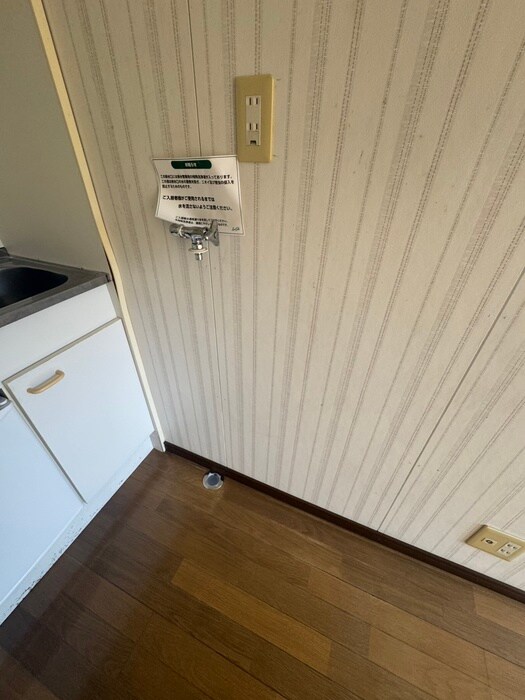 物件内観写真19　(洗濯機置場)