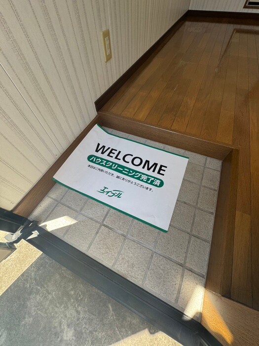 物件内観写真21　(玄関)