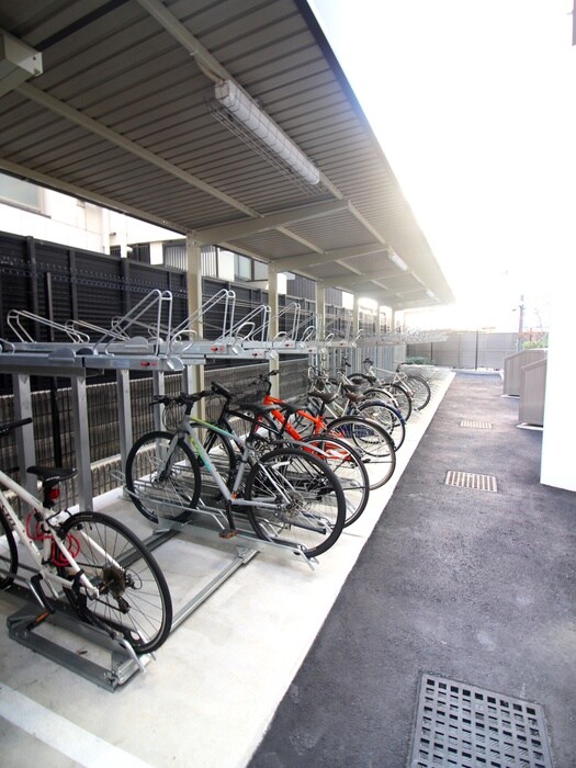 物件外観写真5　(駐車場)