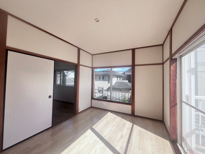 物件内観写真2　(居室)