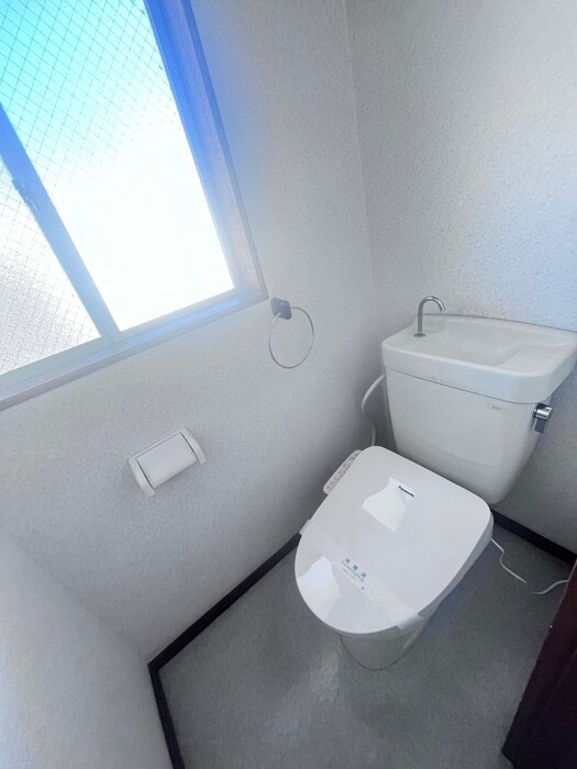 物件内観写真12　(トイレ)