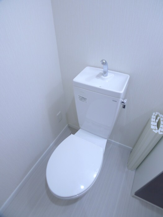 物件内観写真9　(トイレ)