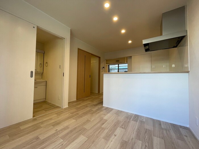 物件内観写真8　(居室)