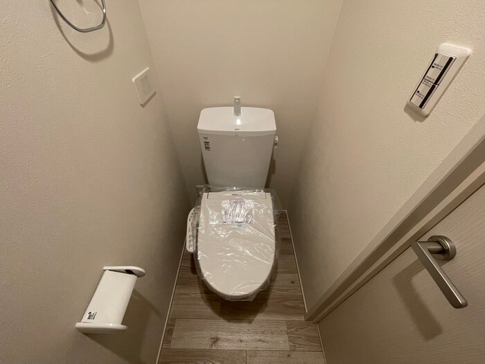 物件内観写真15　(トイレ)