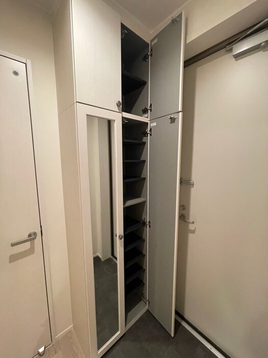 物件内観写真18　(靴箱)