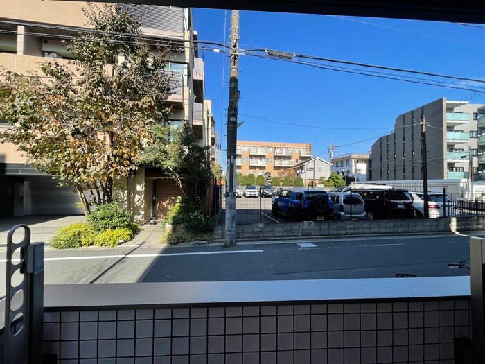 物件内観写真22　(室内からの展望)