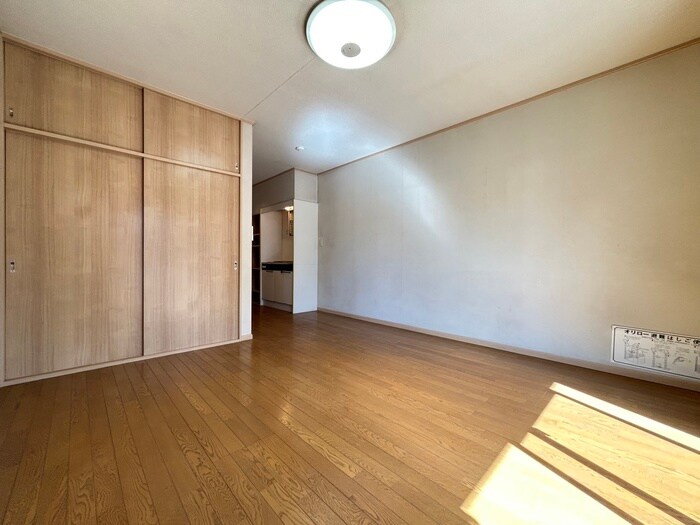 物件内観写真9　(居室)