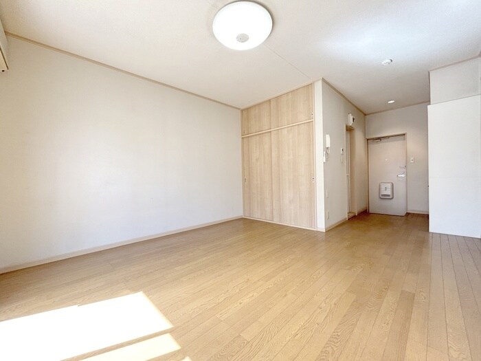 物件内観写真10　(居室)