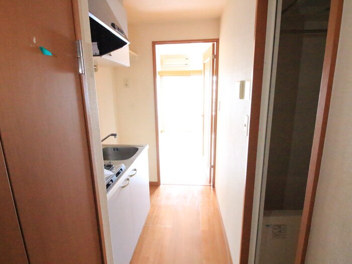 物件内観写真13　(廊下)