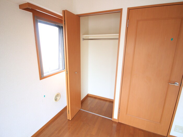 物件内観写真15　(収納)