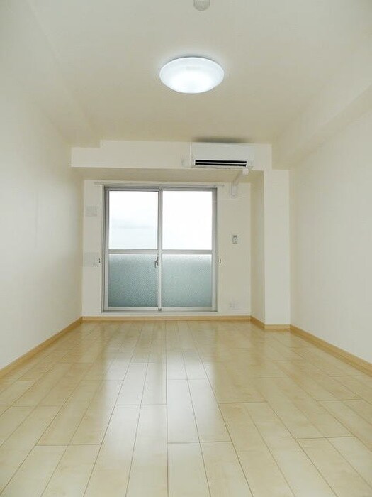 物件内観写真4　(居室)