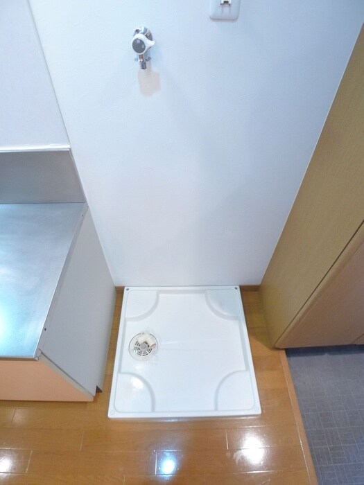 物件内観写真17　(洗濯機置場)