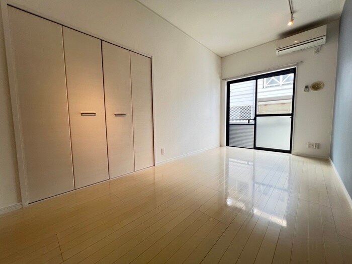 物件内観写真22　(居室)