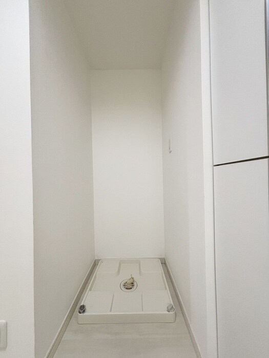 物件内観写真14　(洗濯機置場)